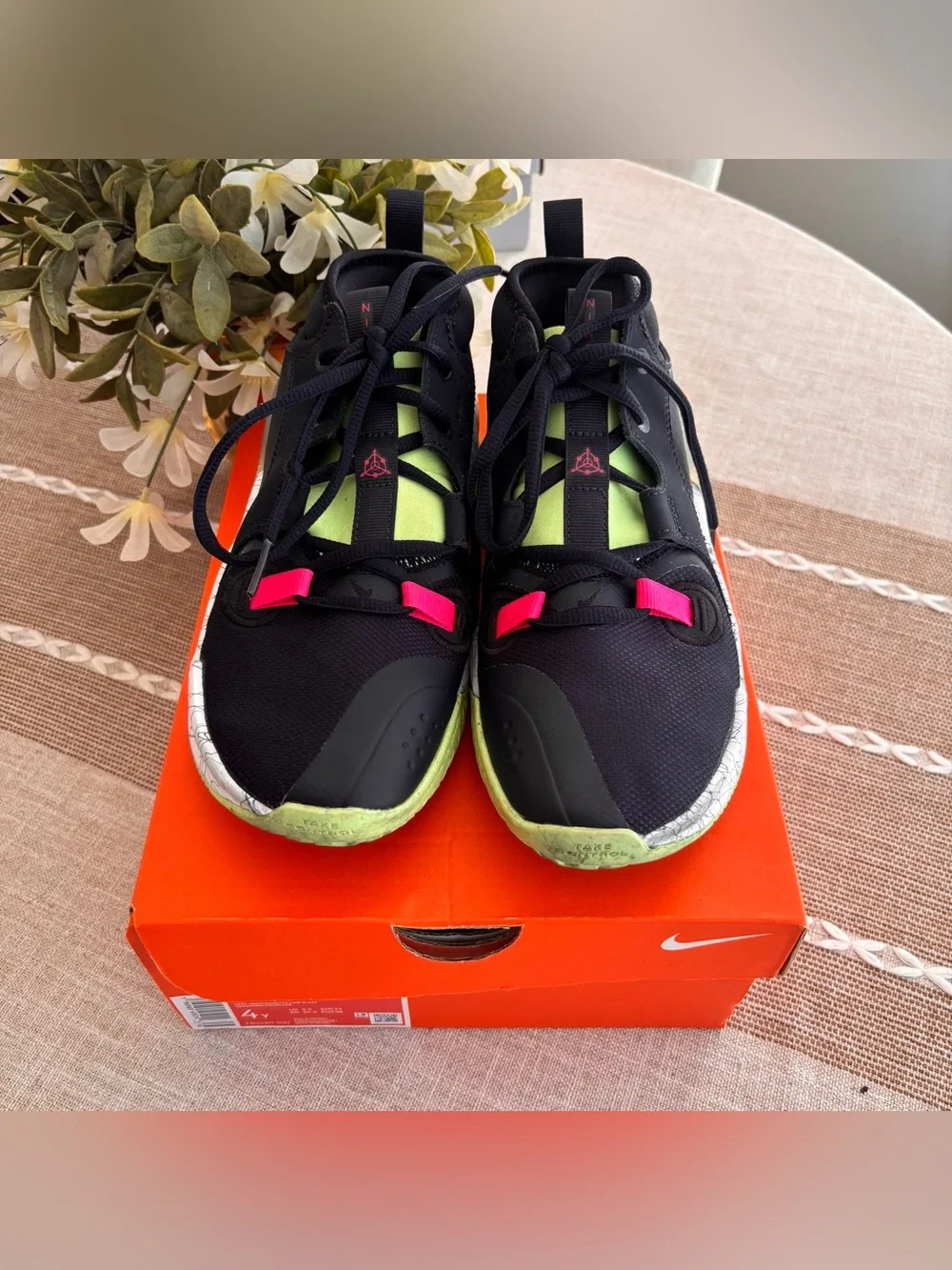 Nike Air Zoom Crossover Sneakers Youth Kids Size 4Y